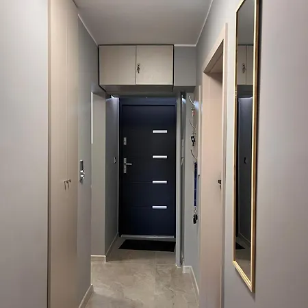 Kawalerka Obroncow Wybrzeza Apartman